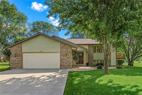 1285 Diamond Court S, Shakopee, MN 55379