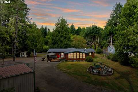 5004 N LOFTUS RD, Florence, OR 97439