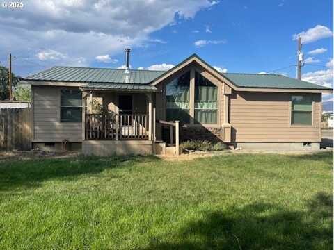 680 S 4TH ST, Union, OR 97883