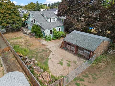 6804 SE CARLTON ST, Portland, OR 97206