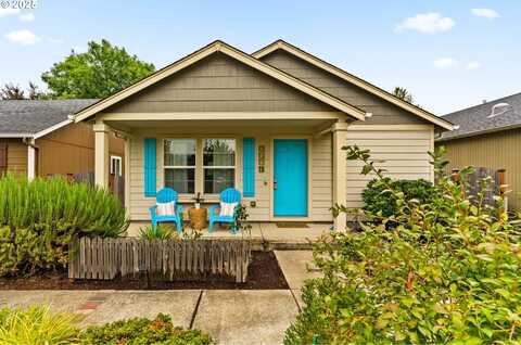 3031 HUMMINGBIRD LN, Eugene, OR 97405