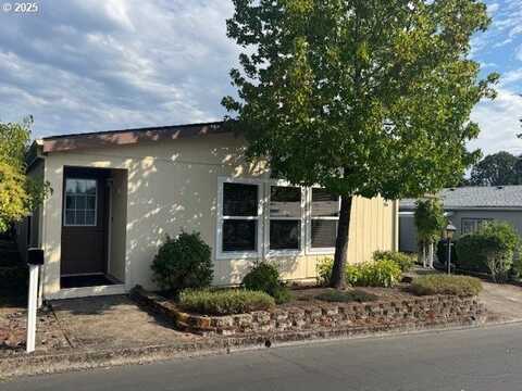 100 SW 195TH AVE, Beaverton, OR 97006