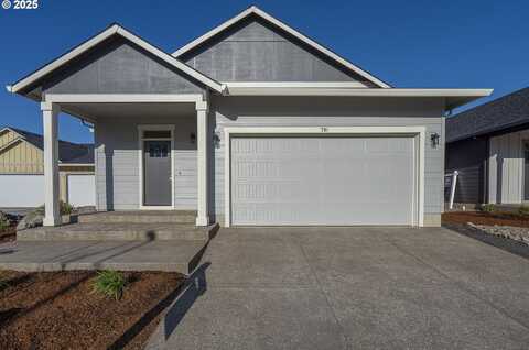 701 Tigerlily ST, Silverton, OR 97381