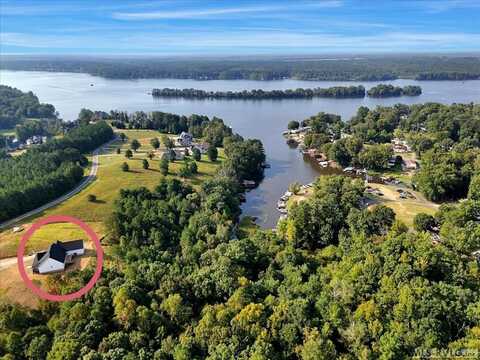 880 Starboard Drive, Bracey, VA 23919