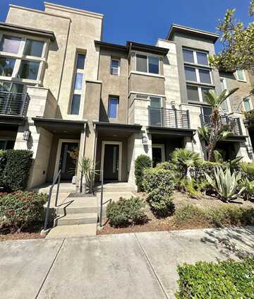 7870 Civita Blvd, San Diego, CA 92108