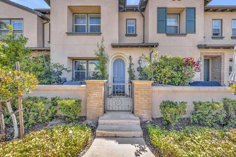 15963 Parkview Loop, San Diego, CA 92127