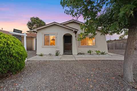 231 San Dimas Ave, Oceanside, CA 92057