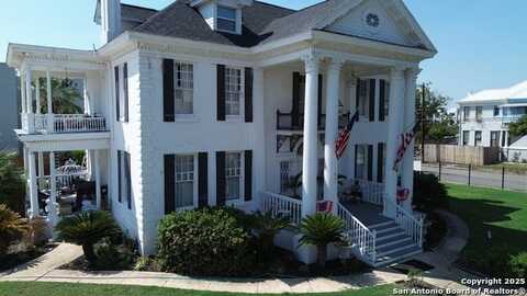 421 Howard St., San Antonio, TX 78212