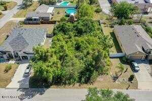 475 Alesio Avenue SE, Palm Bay, FL 32909