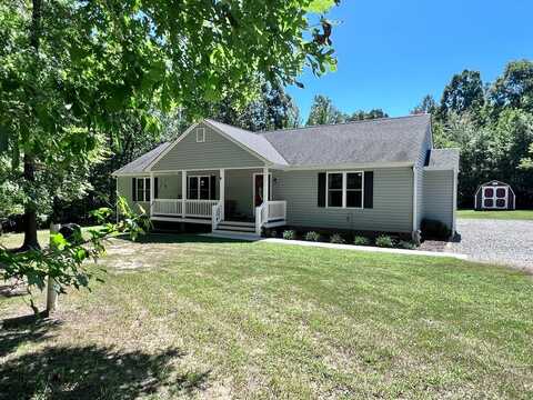13571 Smacks Dr, Amelia, VA 23002