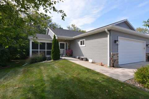 4749 Lorraine Way, Mc Farland, WI 53558