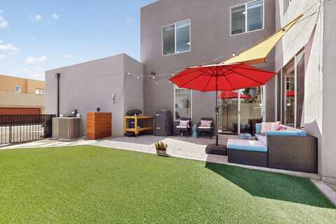 5200 Gold Hill Lane, Santa Fe, NM 87505