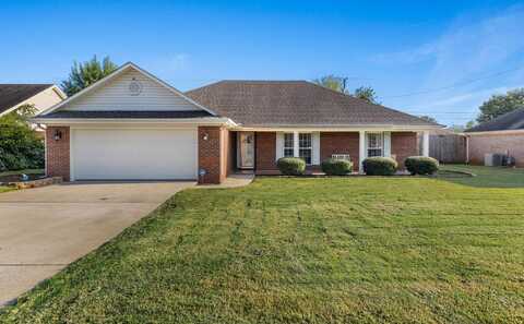 210 W Jackson Dr, Muscle Shoals, AL 35661