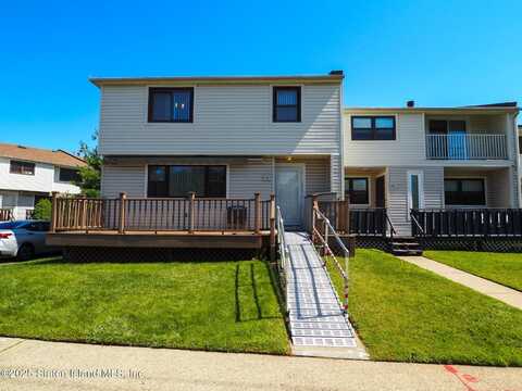 443 Willow Road E, Staten Island, NY 10314