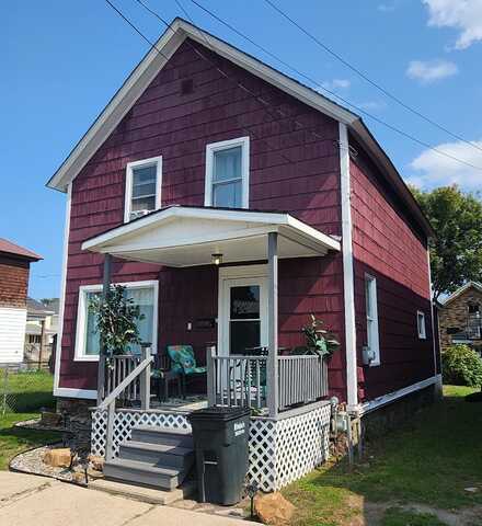 906 Franklin St, Ogdensburg, NY 13669
