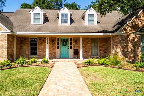 608 W Goodwin Avenue, Victoria, TX 77901