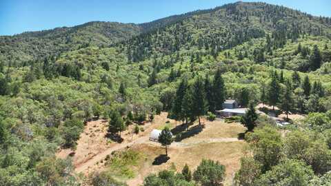 3343 Board Shanty Road, Grants Pass, OR 97527