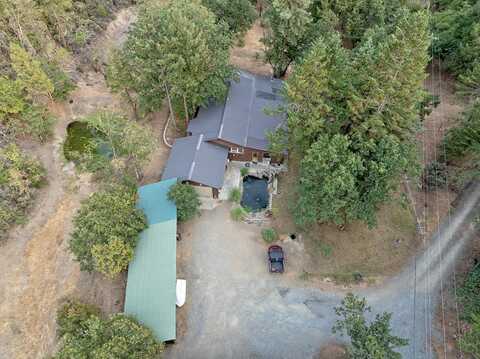 1844 Draper Valley Road, Selma, OR 97538