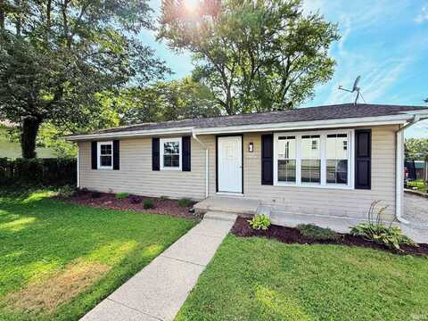 903 NE 2nd Street, Washington, IN 47501