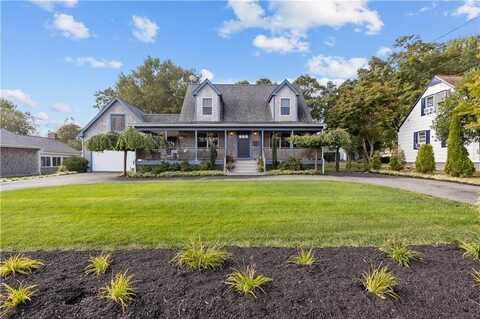 139 Durfee Road, Tiverton, RI 02878