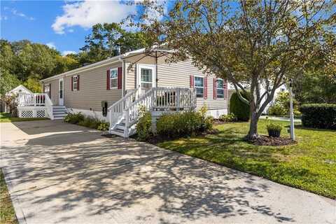 70 Blackbird Street, Tiverton, RI 02878
