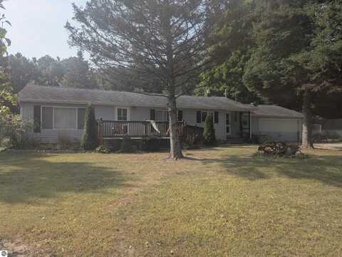 1047 Shirkey Lane, Omer, MI 48749