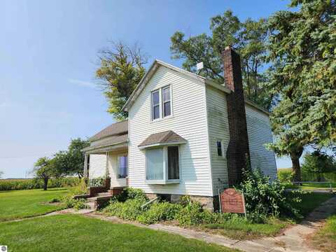 4893 N Winans Road, Alma, MI 48801