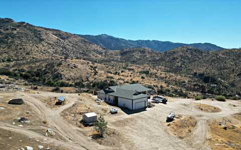 1401 Michael Road, Caliente, CA 93518