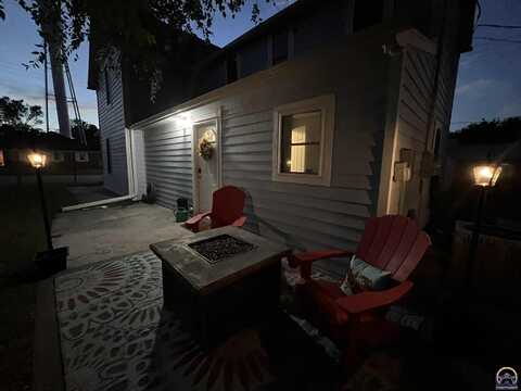 611 Delaware ST, Oskaloosa, KS 66066