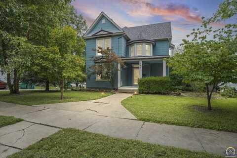 307 S Pearl ST, Paola, KS 66071