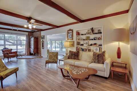 21 Saint James Street, Panacea, FL 32346