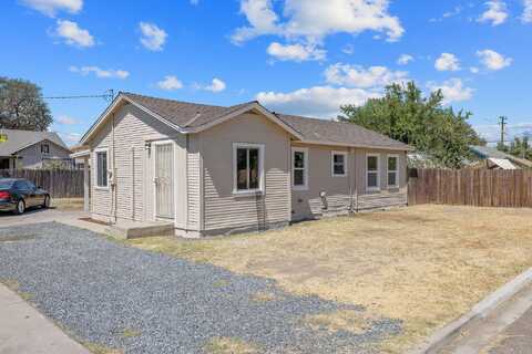 125 N N Hicks Street, Visalia, CA 93291