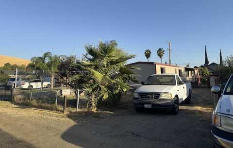 2341 E Alfred Avenue, Exeter, CA 93221