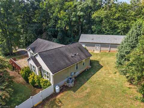 686 Mock Road, High Point, NC 27265