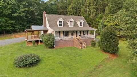 109 E Norman Road, Mount Airy, NC 27030