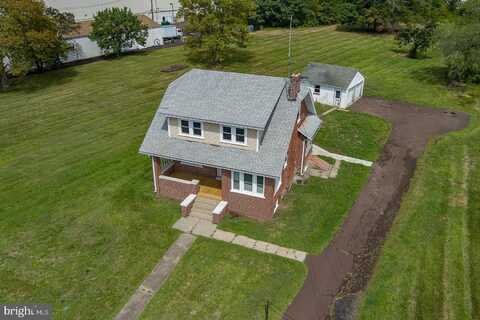 1075 S COUNTY LINE ROAD, SOUDERTON, PA 18964