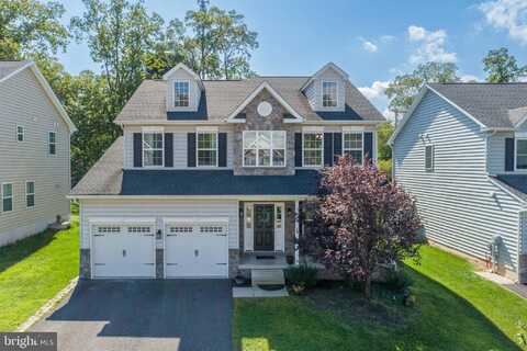 3005 LYNWOOD COURT, PENNSBURG, PA 18073