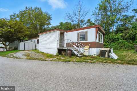 267 E BROADWAY, RED LION, PA 17356