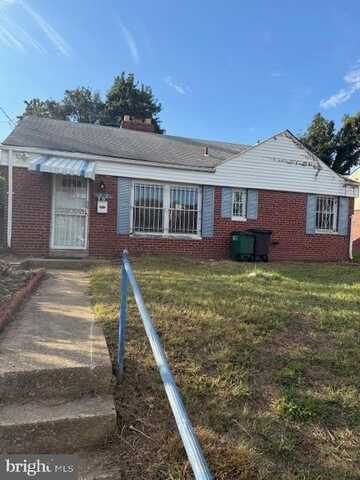6902 ADEL STREET, CAPITOL HEIGHTS, MD 20743