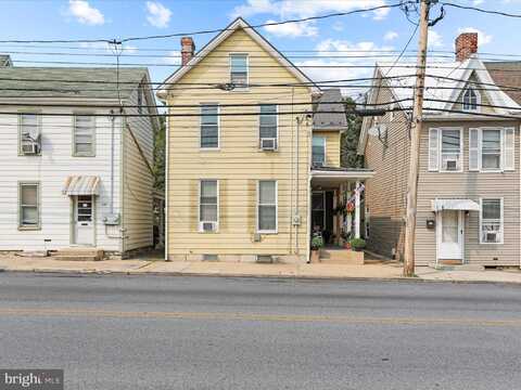 141 W KING STREET, CHAMBERSBURG, PA 17201