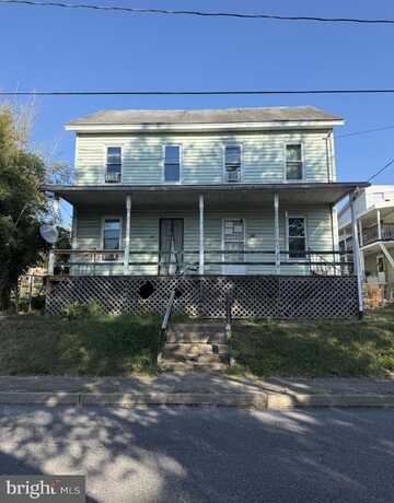 33-35 N 4TH STREET, HALIFAX, PA 17032