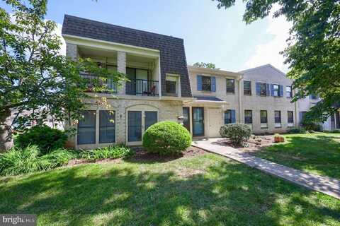 71 VALLEYBROOK DRIVE, LANCASTER, PA 17601