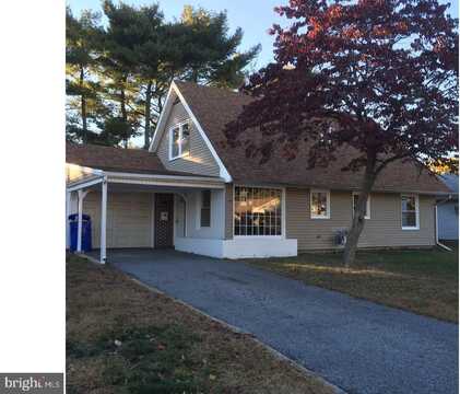 15 BLUEBERRY LANE, WILLINGBORO, NJ 08046