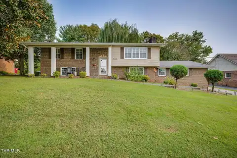 813 North Hills Drive, Johnson City, TN 37604