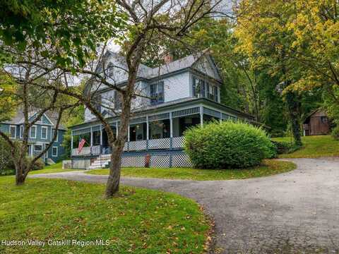 123 Vineyard Avenue, Highland, NY 12528