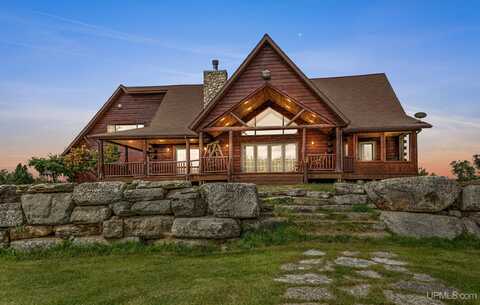 N3032 US HWY 41, Menominee, MI 49858