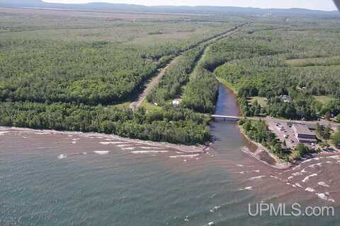 213 Beaser, Ontonagon, MI 49953