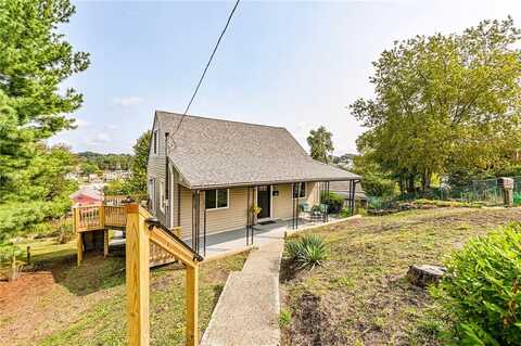 1141 Stock St, Lincoln, PA 15207