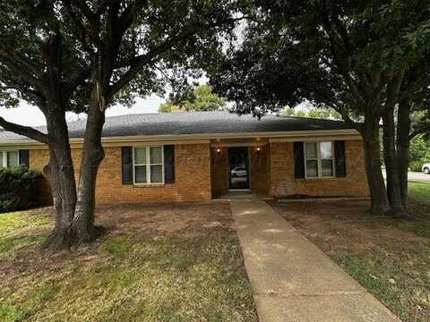 3300 HIGGINS Place, Amarillo, TX 79121