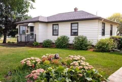1315 Court Street, Faulkton, SD 57438